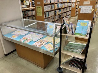 推し本紹介展示の写真2