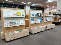 展示の棚の写真