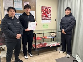 展示設営を終えたレッドハリケーンズの選手の皆さん