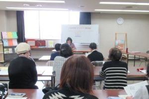 小学校派遣ボランティア養成講座写真１