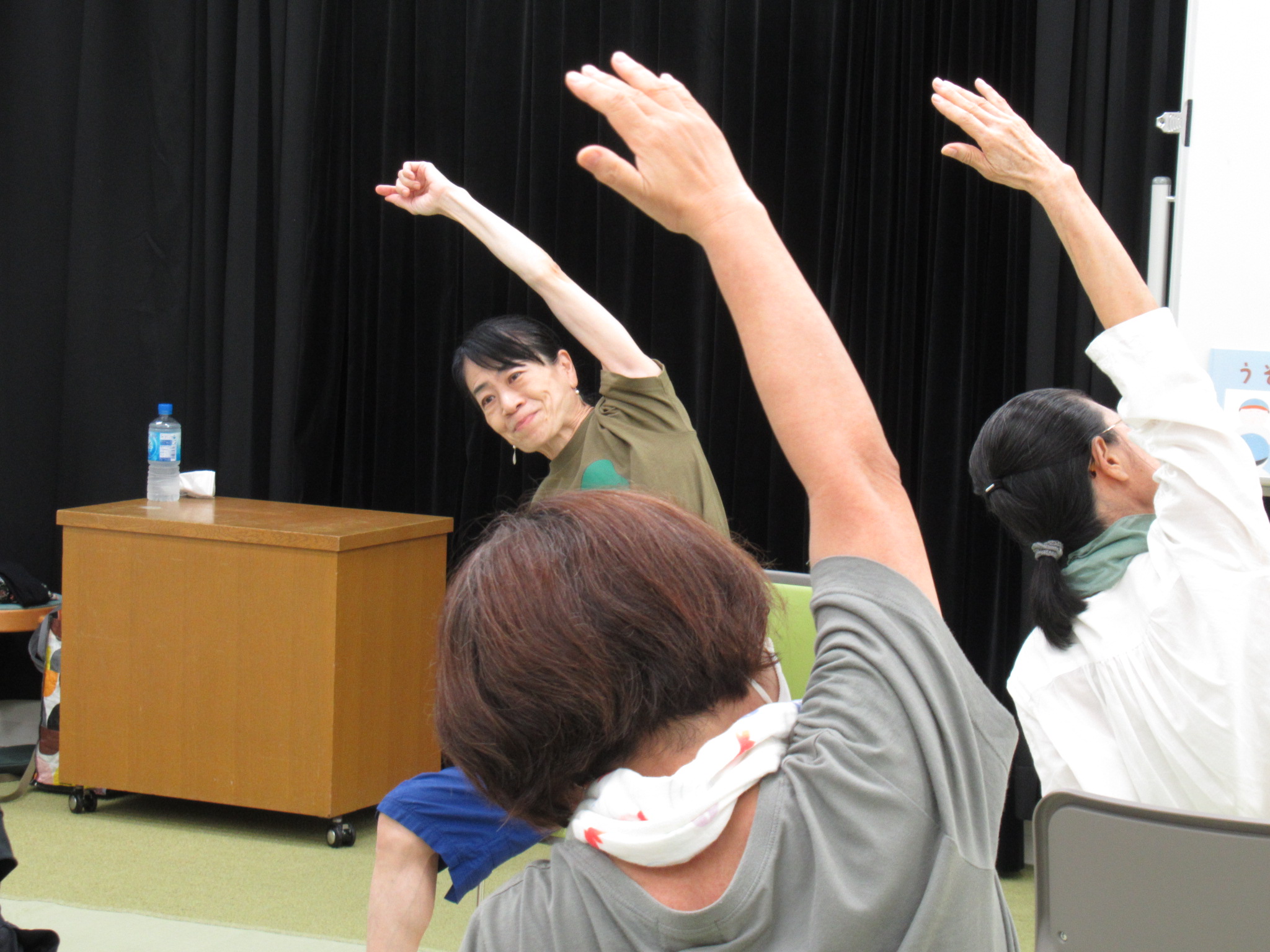 おはなしヨガ写真１