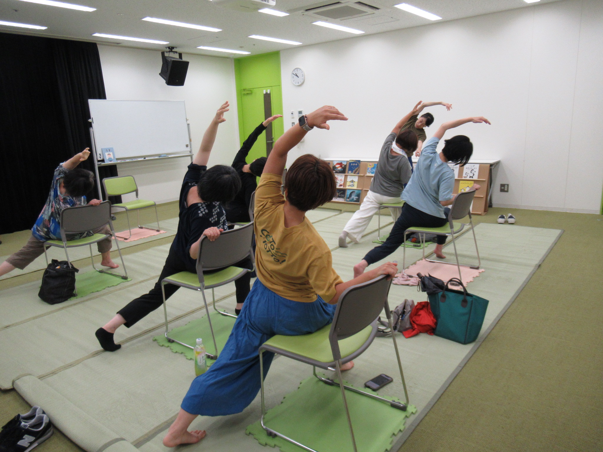 おはなしヨガ写真2