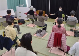 読書前のヨガ写真3