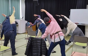 読書前のヨガタイム写真2