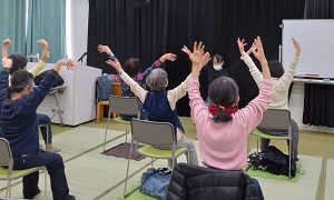 読書前のヨガタイム写真3