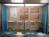 ケース展示大阪空襲と戦時下のくらし展写真