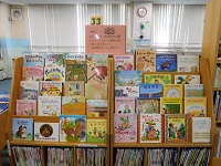 図書展示おじいさん・おばあさん展写真