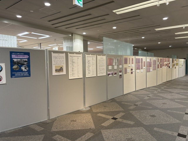 エントランス展示のようす