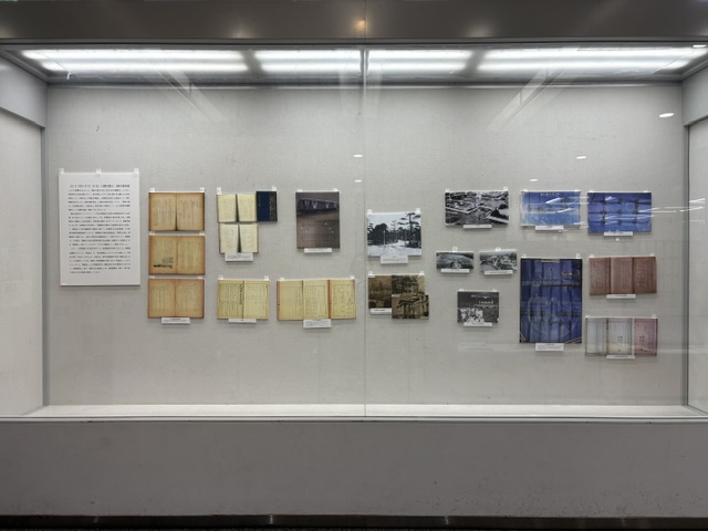 エントランス展示のようす