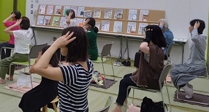 読書前のヨガタイム写真4