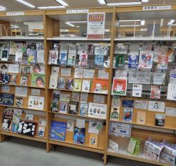 港南造形高校POP展写真