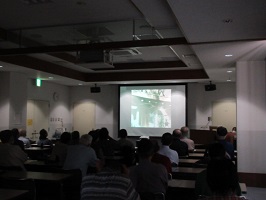 映像作品の上映