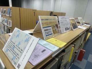 大阪市立港図書館デジタルアーカイブパネル展示写真