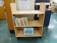 メンちゃんと知ろう　認知症のこと展関連ミニ図書展示写真