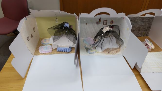 完成したケーキ箱のお部屋
