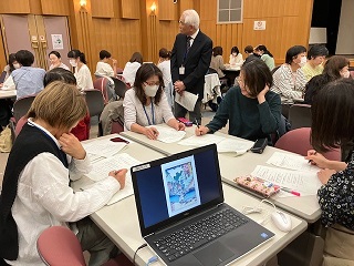 ワークショップ「模擬授業支援」の様子