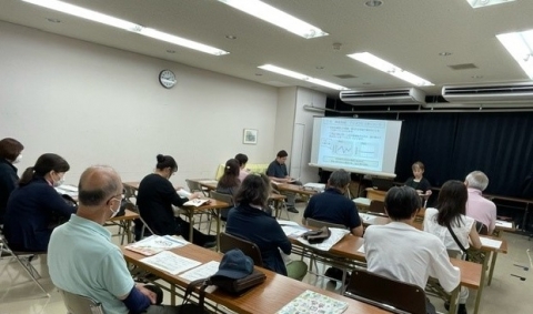 資産形成をはじめる前に講義の様子