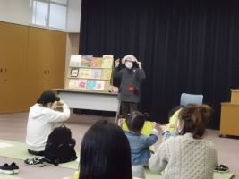 わらべうたのじかん　ふれあいあそびの写真