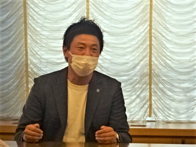酒本憲幸アンバサダー写真