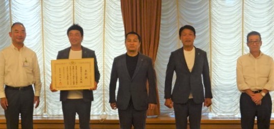 セレッソ大阪市長表敬訪問集合写真