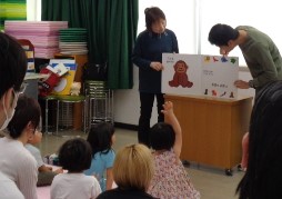 読み聞かせ1