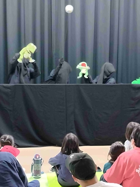 人形劇の上演風景