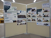 パネル展示表面