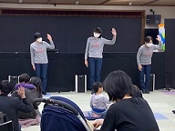 まねっこあそび