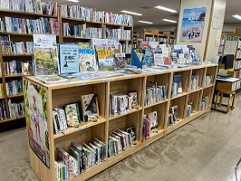 わしゃあ、土佐に行くぜよ　図書展示風景1