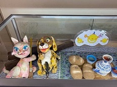 クラルテ平台展示ねこ
