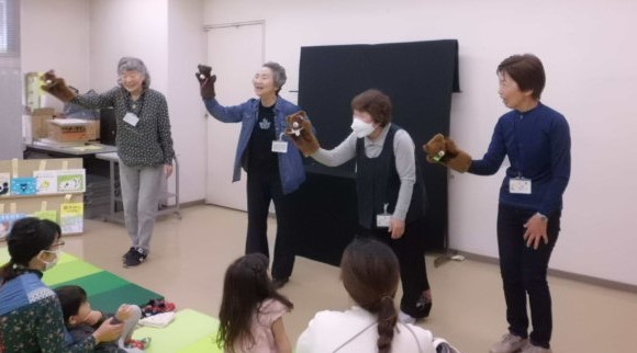 春のおたのしみ会（くま人形）