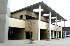 住吉図書館外観