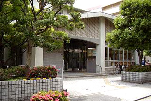 天王寺図書館外観